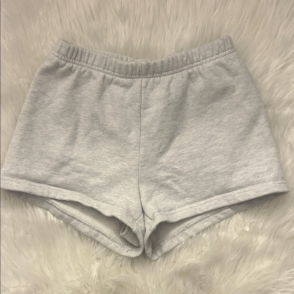 Aritzia Cozy Sweatfleece perfect micro Shorts size XXS grey cotton blend - Picture 1 of 5